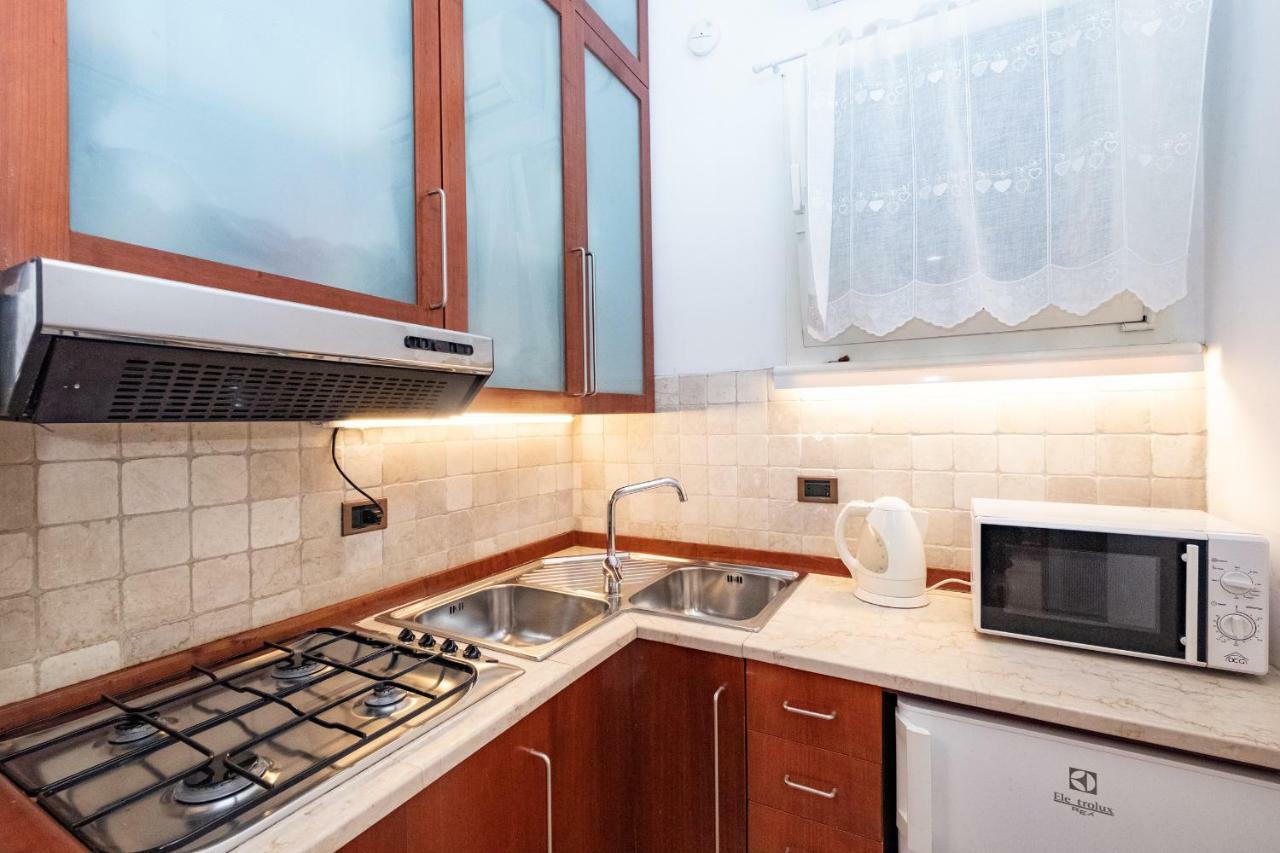 Campo De' Fiori Cozy Nest Apartment Rome Bagian luar foto
